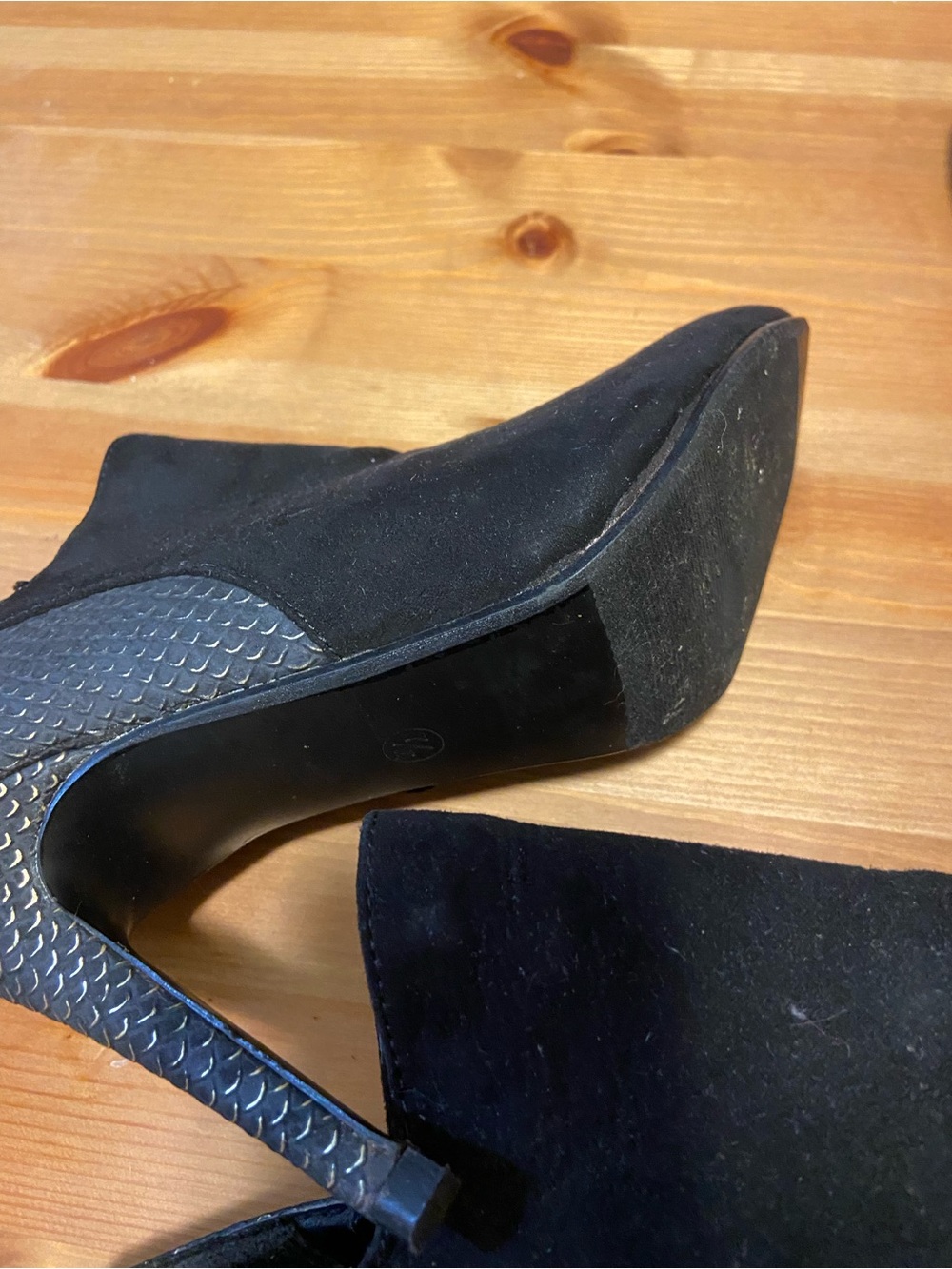 Shoe Dazzle Black Suede Pointed Stiletto Ankle Boots - Women